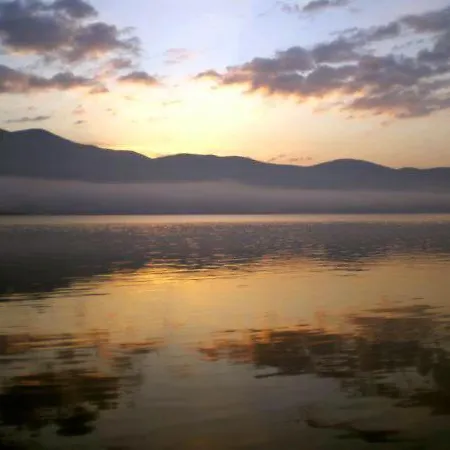 Üdülőpark ива *