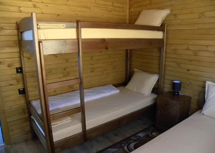 ива Holiday park *